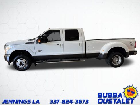 Used 2016 Ford F350 Lariat w/ Lariat Ultimate Package image 3