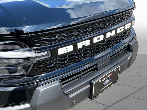 Certified 2025 Ford Bronco Sport Outer Banks w/ Outer Banks Tech Package+ AWD/4WD image 35