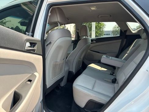 Used 2018 Hyundai Tucson SEL FWD image 13