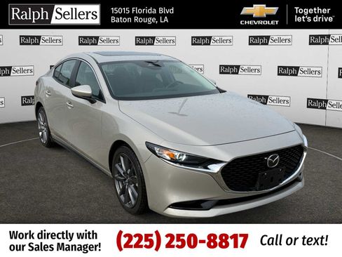 Used 2025 MAZDA MAZDA3 s FWD image 1