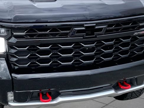 Used 2022 Chevrolet Silverado 1500 ZR2 AWD/4WD image 30