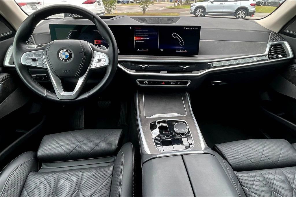 Used 2023 BMW X7 xDrive40i w/ Premium Package AWD/4WD image 7