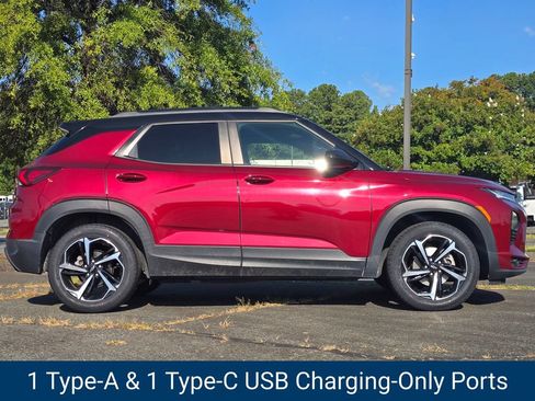 Certified 2022 Chevrolet TrailBlazer RS w/ Technology Package FWD image 33