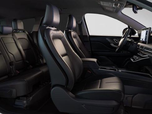 New 2026 Lincoln Corsair Premiere image 28