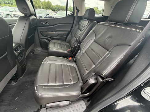 Used 2023 GMC Acadia Denali w/ Denali Ultimate Package AWD/4WD image 20