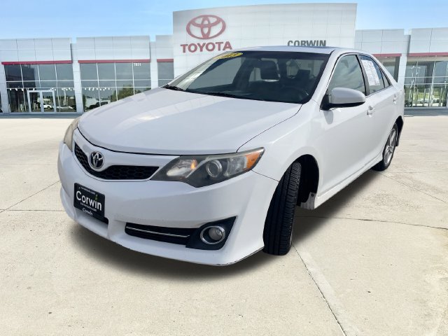 Used 2013 Toyota Camry SE w/ Leather Pkg FWD image 7