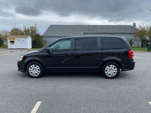 Used 2017 Dodge Grand Caravan SE w/ Power Window Group image 9