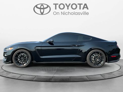 Used 2016 Ford Mustang Shelby GT350 w/ Technology Package RWD image 2