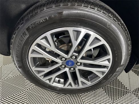 Used 2022 Ford Escape SEL image 10