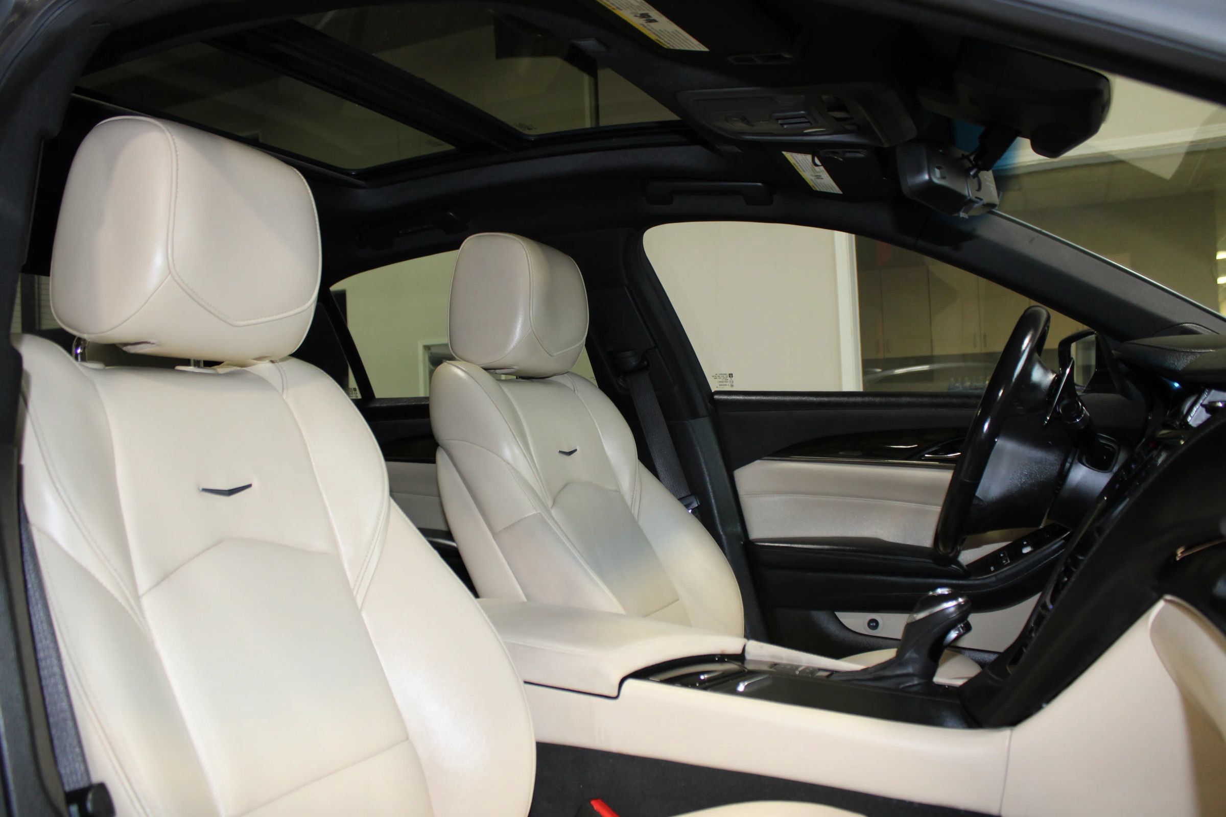 Used 2018 Cadillac CTS Luxury RWD image 33