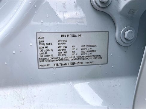 Used 2022 Tesla Model Y Long Range AWD/4WD image 31