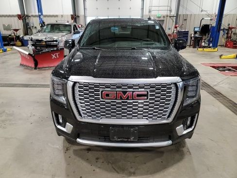 Used 2022 GMC Yukon XL Denali AWD/4WD image 2