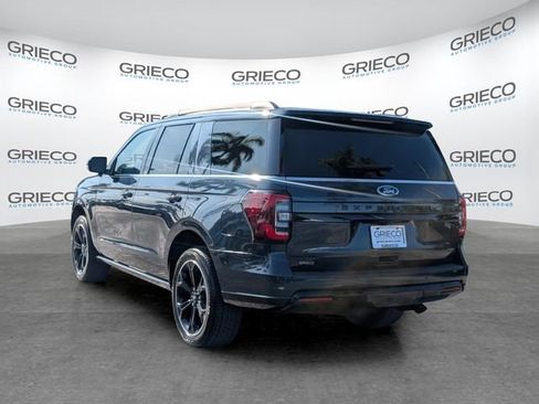 Used 2023 Ford Expedition Limited RWD image 5