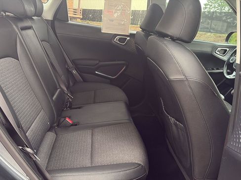 Used 2020 Kia Soul EX FWD image 18