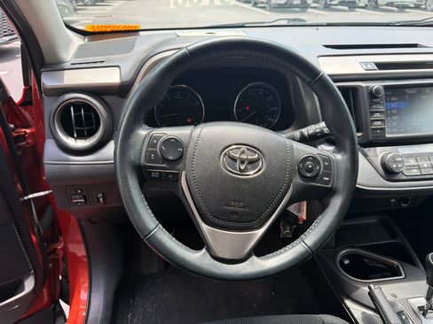 Used 2016 Toyota RAV4 XLE FWD image 25