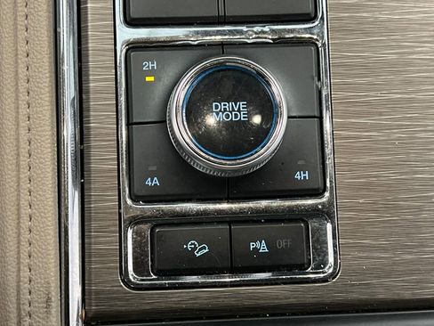 Used 2024 Ford Expedition Limited image 58