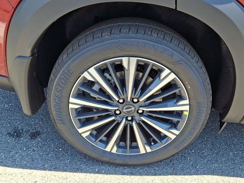 New 2026 Nissan Pathfinder Platinum AWD/4WD image 6