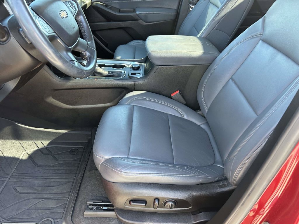 Used 2018 Chevrolet Traverse LT FWD image 17