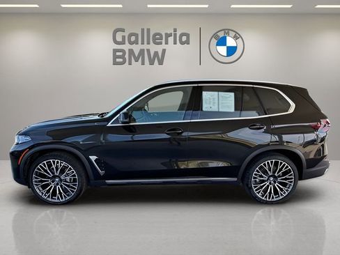 Used 2024 BMW X5 sDrive40i w/ Premium Package image 14