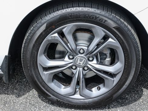 Used 2023 Honda Accord EX image 12