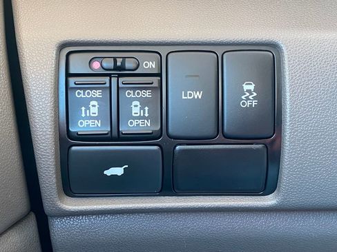 Used 2016 Honda Odyssey EX-L image 28