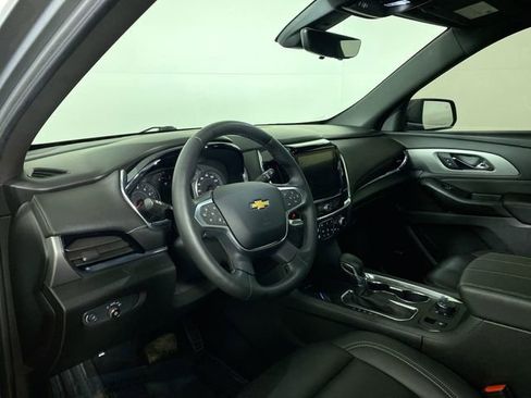 Used 2023 Chevrolet Traverse LT w/ LT Premium Package image 22