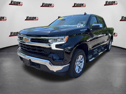 Used 2024 Chevrolet Silverado 1500 LT AWD/4WD image 1