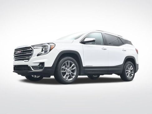 Used 2024 GMC Terrain SLT image 30
