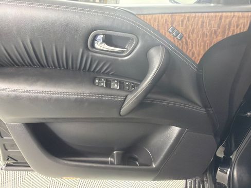 Used 2019 Nissan Armada Platinum w/ Captain's Chairs Package RWD image 10