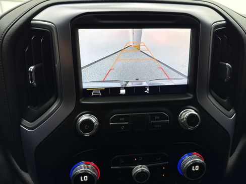 Used 2019 GMC Sierra 1500 SLT AWD/4WD image 31