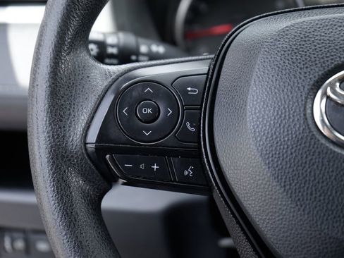 Used 2020 Toyota RAV4 XLE AWD/4WD image 21