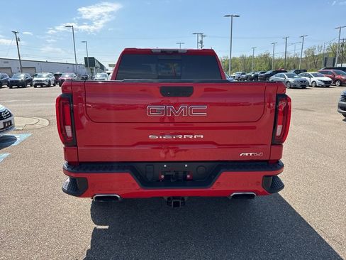 Used 2021 GMC Sierra 1500 AT4 w/ AT4 Premium Package AWD/4WD image 6