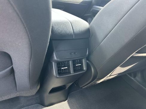 Used 2025 GMC Terrain Elevation AWD/4WD image 19
