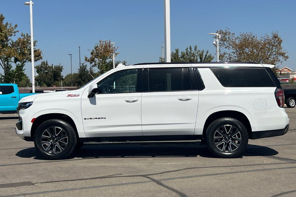 Used 2022 Chevrolet Suburban Z71 w/ Max Trailering Package AWD/4WD image 9