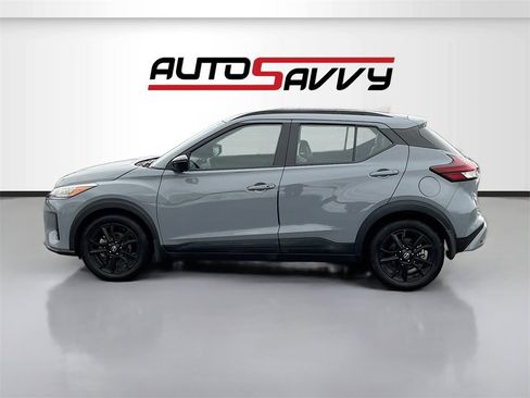 Used 2024 Nissan Kicks SR w/ SR Premium Package image 4