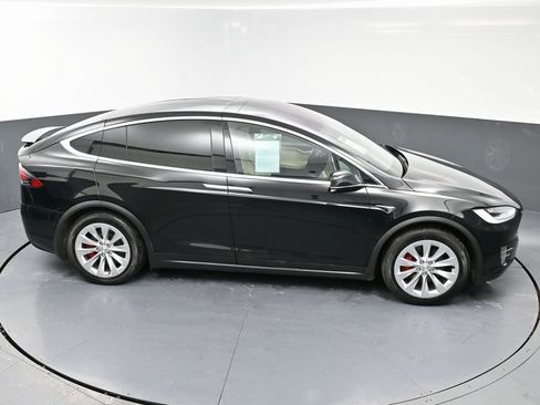 Used 2021 Tesla Model X Performance image 52