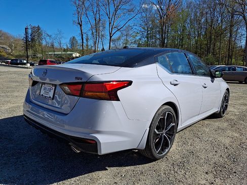 New 2026 Nissan Altima 2.5 SR FWD image 4