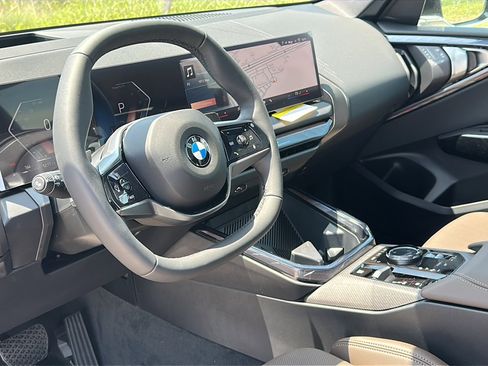 New 2026 BMW X3 xDrive30 w/ Premium Package AWD/4WD image 9
