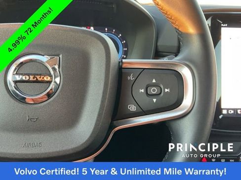 Certified 2025 Volvo XC40 B5 Core image 22