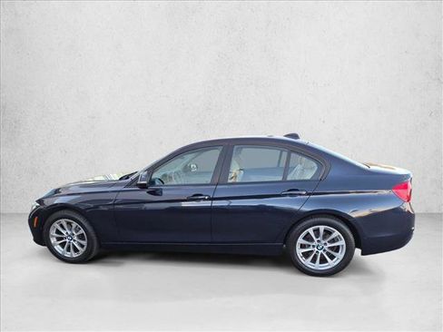 Used 2017 BMW 320i Sedan RWD image 9