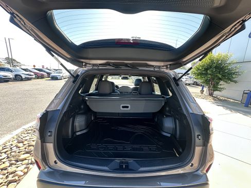 Used 2025 Subaru Forester Premium w/ Convenience Package #2 AWD/4WD image 5
