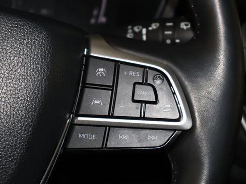 Used 2024 Toyota Grand Highlander XLE image 21