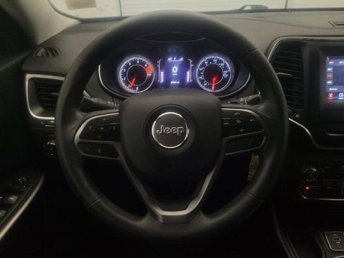 Used 2019 Jeep Cherokee Latitude w/ Popular Appearance Group image 22