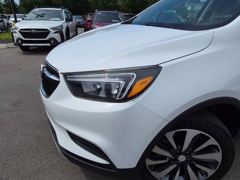 Used 2021 Buick Encore Preferred AWD/4WD image 7