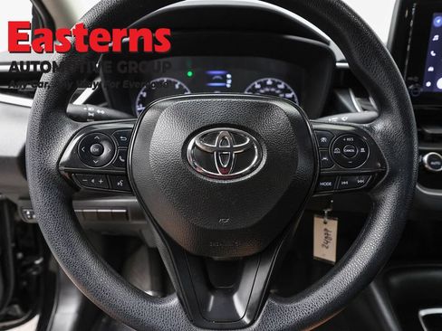 Used 2025 Toyota Corolla LE FWD image 10