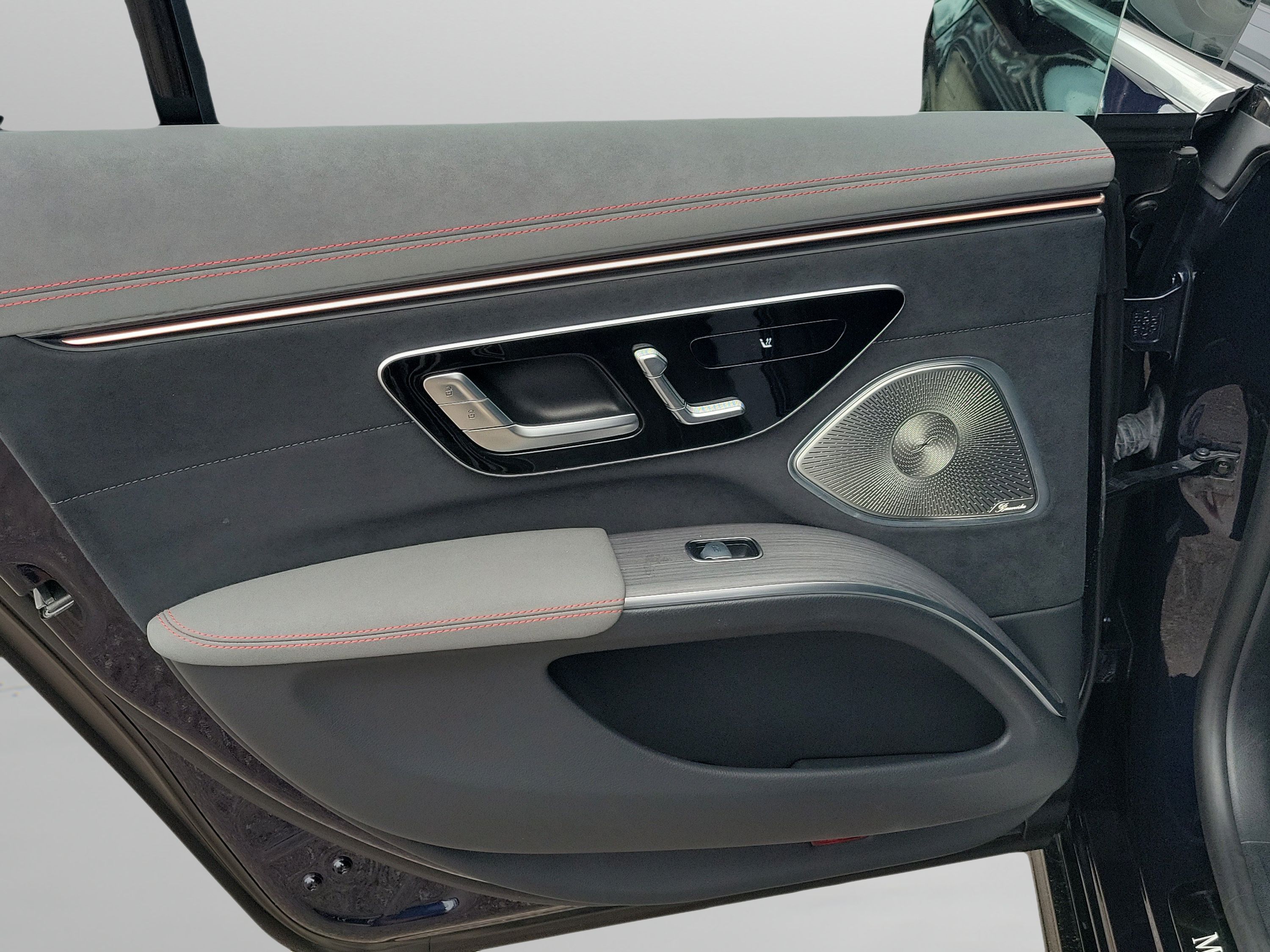 Certified 2024 Mercedes-Benz EQS 580 4MATIC Sedan image 7