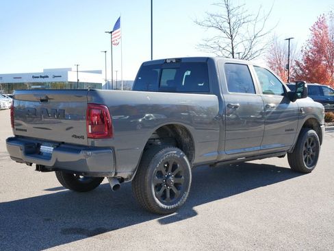 New 2026 RAM 2500 Laramie AWD/4WD image 10