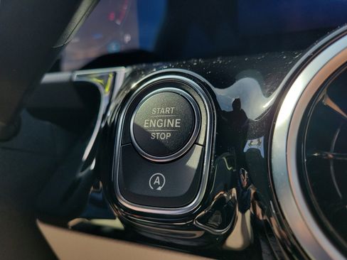 Certified 2026 Mercedes-Benz GLA 250 image 32