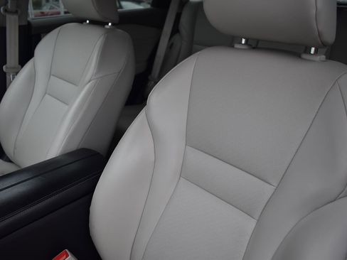 Used 2023 Nissan Rogue SV w/ SV Premium B Package FWD image 26