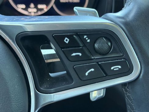 Used 2023 Porsche Cayenne Platinum Edition AWD/4WD image 29
